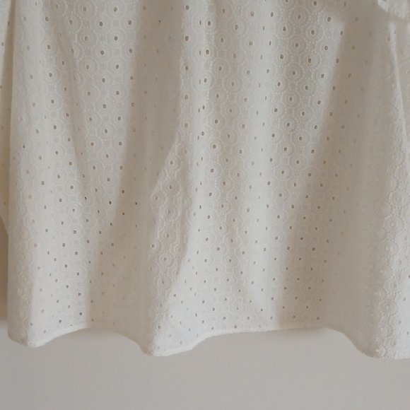 Ryegrass Women's White Eyelet Ruffle sleeve top XL - Picture 3 of 12